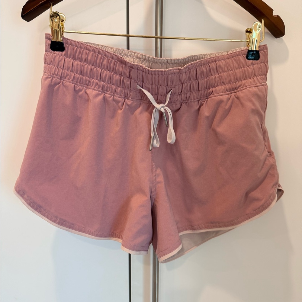 Lululemon / Women's Pink *reversible* Drawstring Elastic Waist Shorts / Size XS